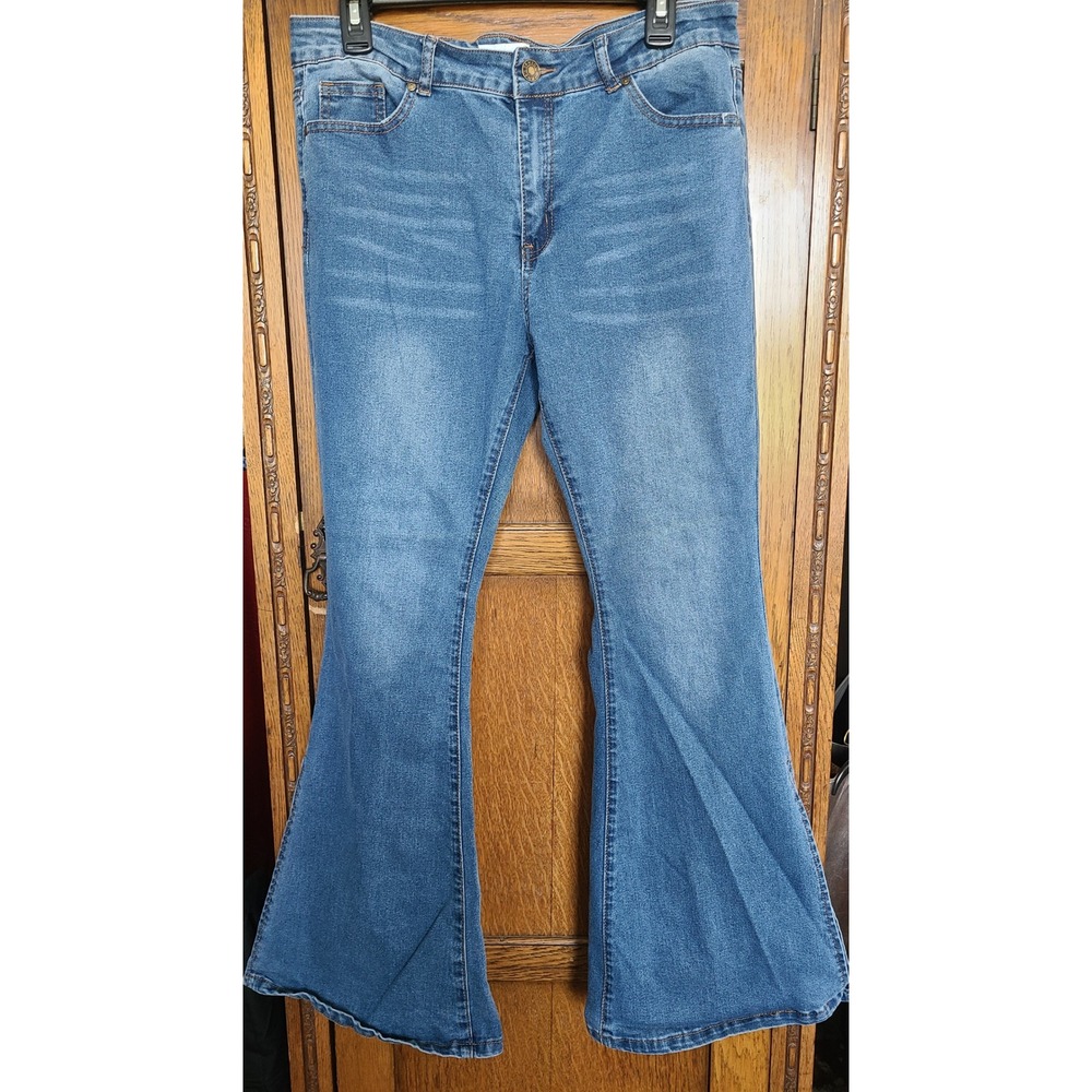 Bamboo Women Medium Wash High Rise Bell Bottom Flare Jeans Size 17 R/A1982M-17